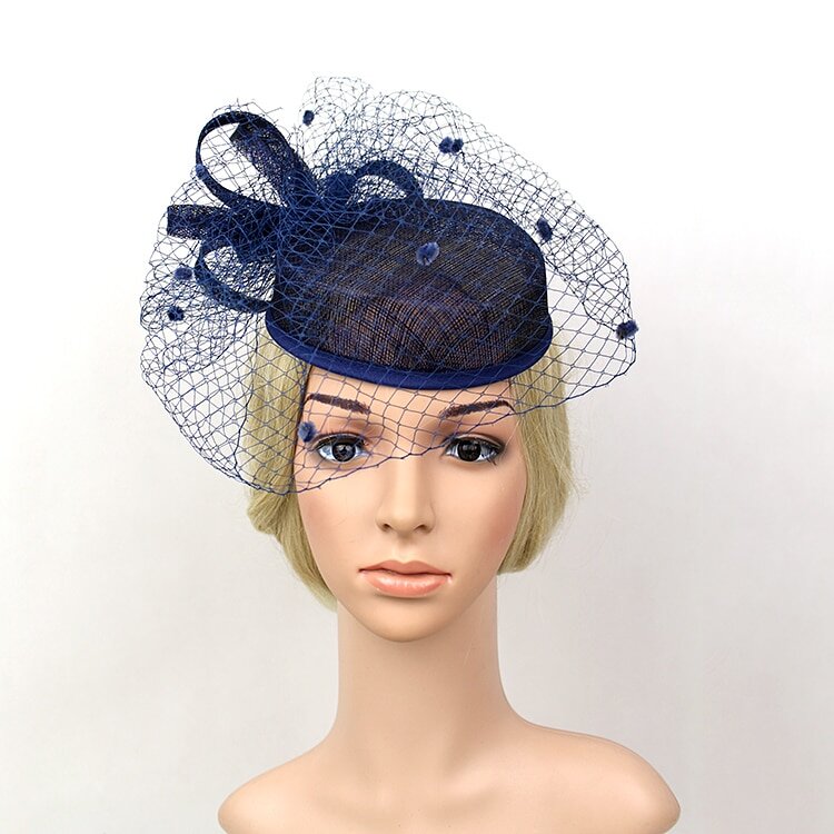 Головные уборы из вуаТип: Шапки; Название отдела: Для взрослых; Материал: Пряжа; Материал: FEATHER; Название бренда: Eternally Elegant.