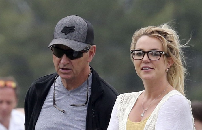 Бритни с отцом-опекуном