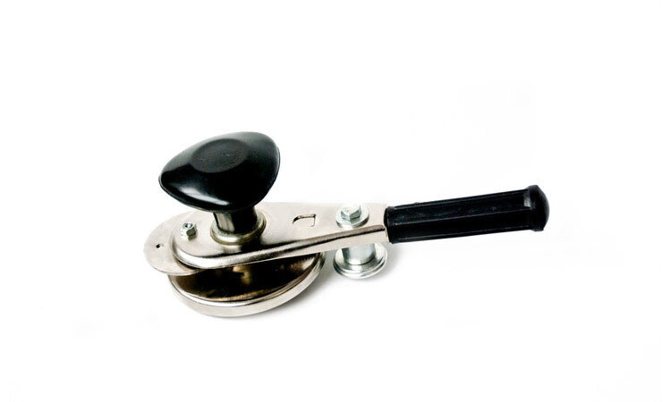 Девайс для закрывашки домашних консервов. Фото из интернета.