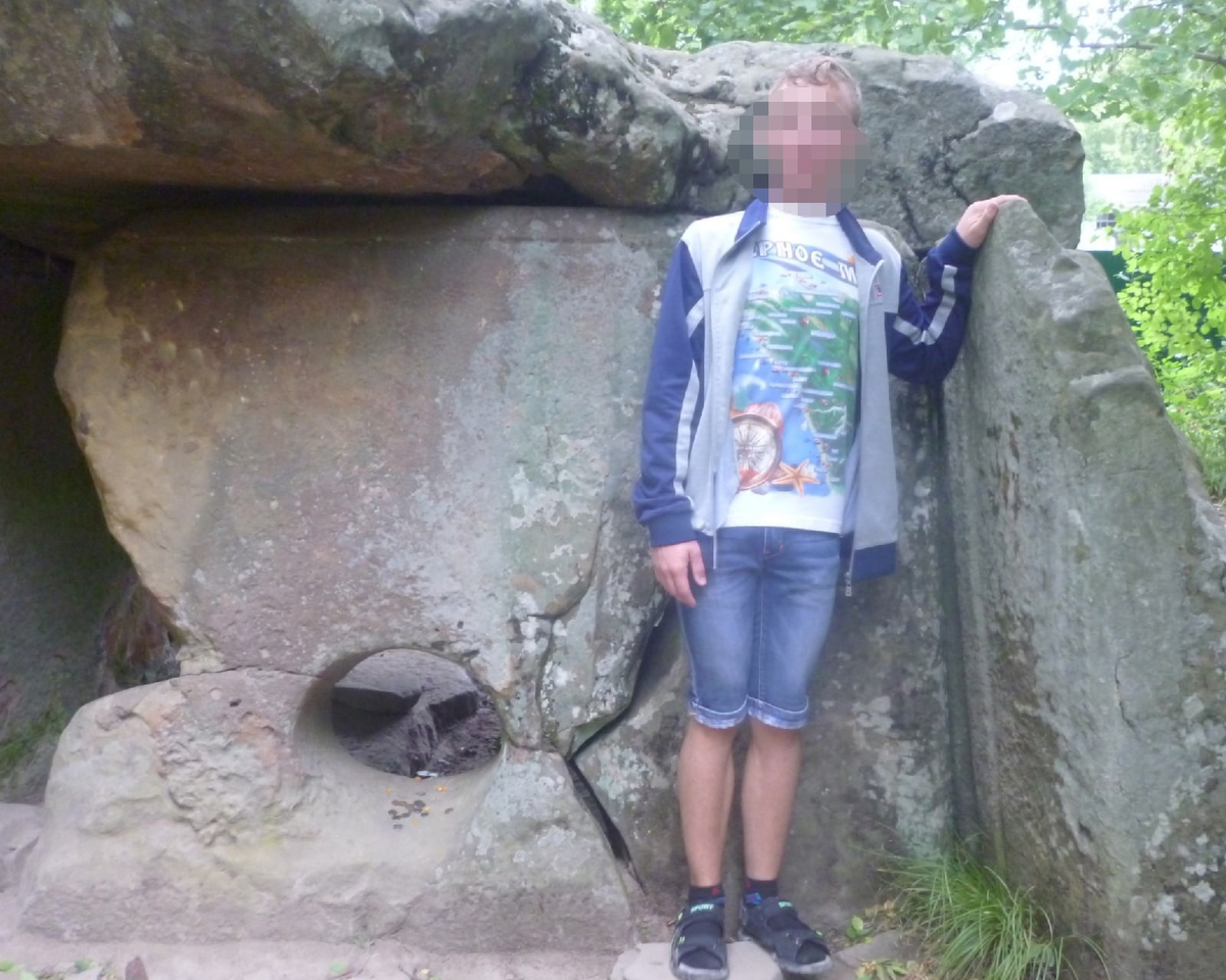 Моя фотография с дольменом в Геленджике. 2019 год. 