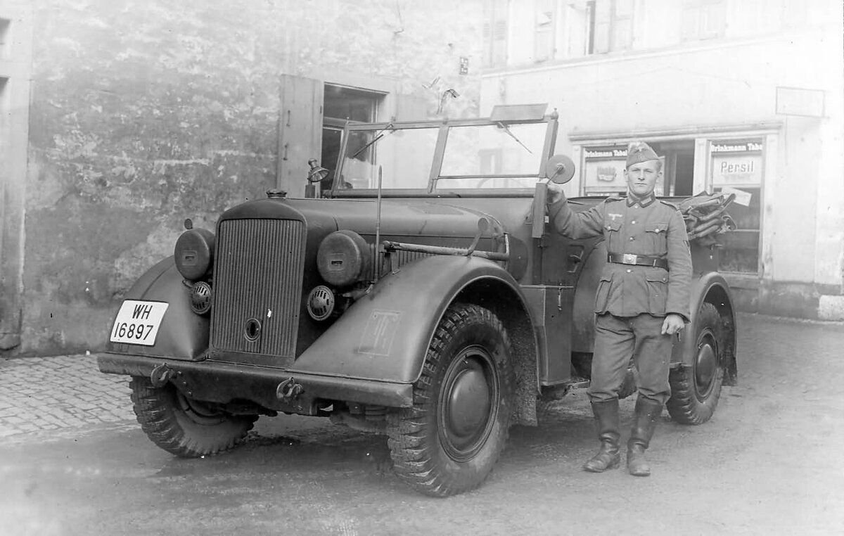 Хорьх 901 (KFZ 15). Автомобиль Хорьх 901 KFZ 15. Хорьх 901 Horch 901 KFZ.15. Хорьх 901 вермахта.