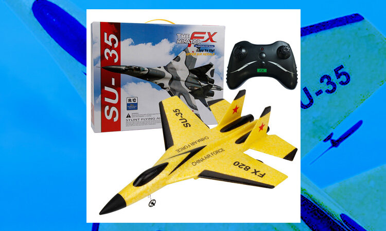 Радиоуправляемый пенопластовый самолет