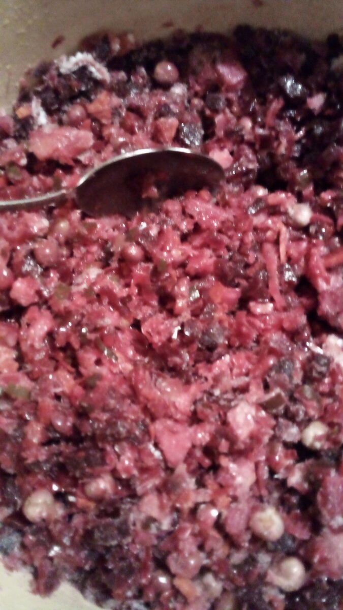 До чего же он вкусный, хоть вечером и плохо видно на камере.