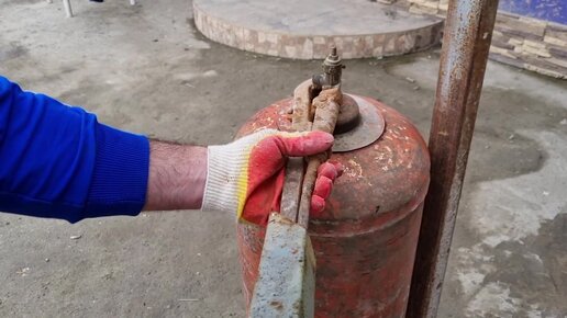 Как открутить кран на баллоне Как открутить кран (вентиль) с газового баллона. 10 СПОСОБОВ !!! YouTube Music