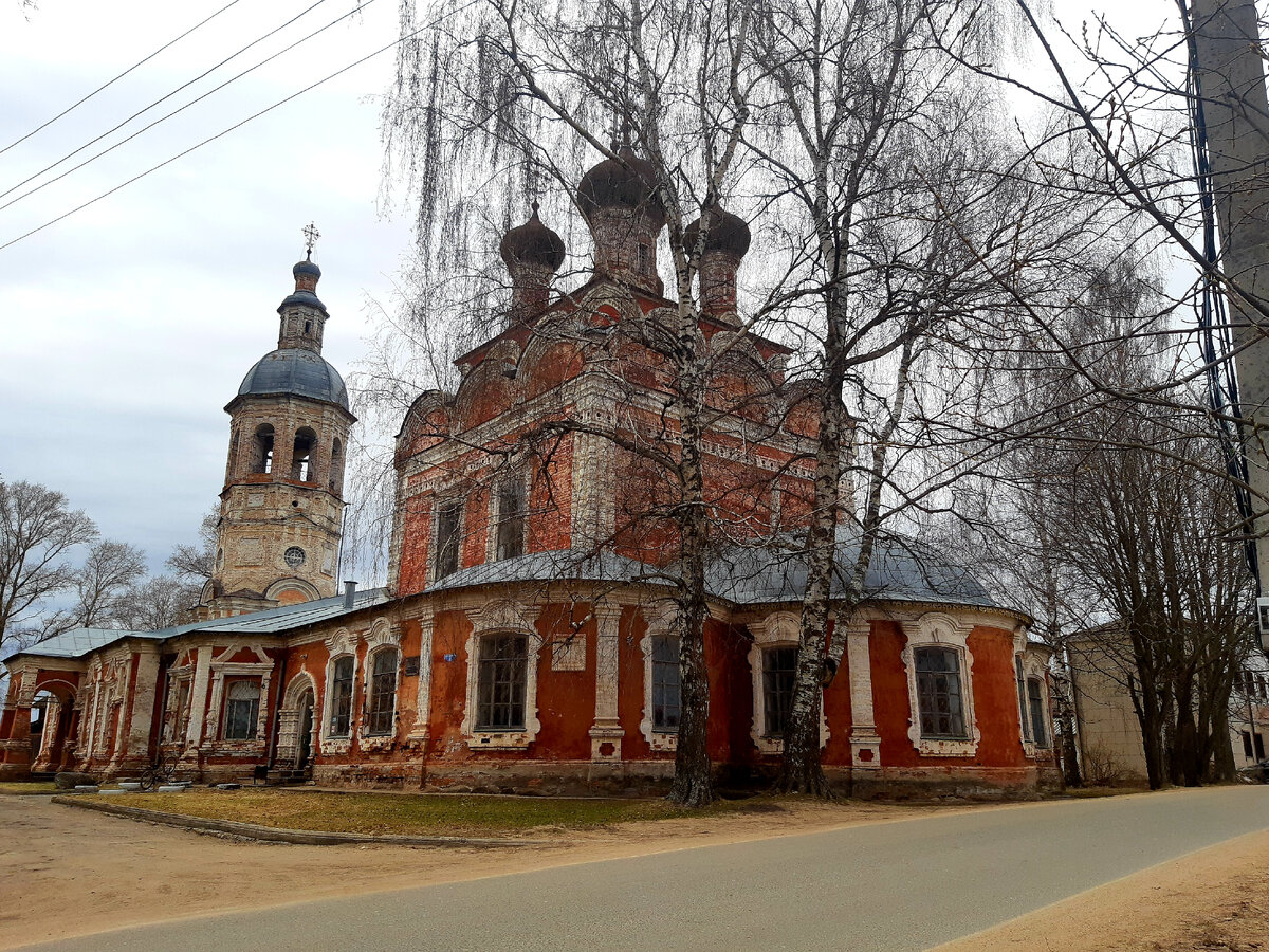 Музей находится в здании Троицкого собора.
