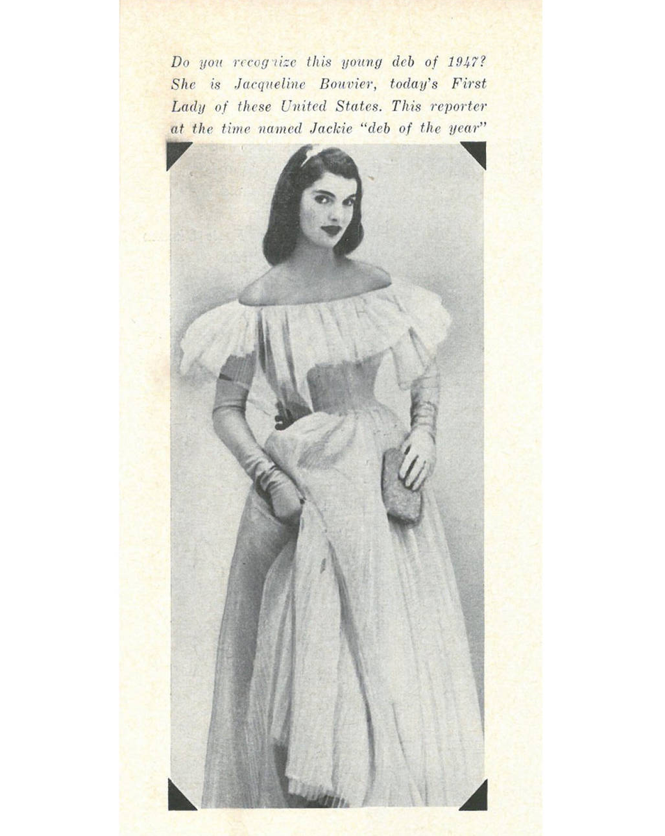 Фотография дебютантки Жаклин в газете времён президентства Кеннеди.  (с) Getty Images