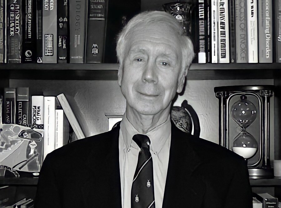 Арнольд Аллан Лазарус (1932-2013). Яндекс картинки.