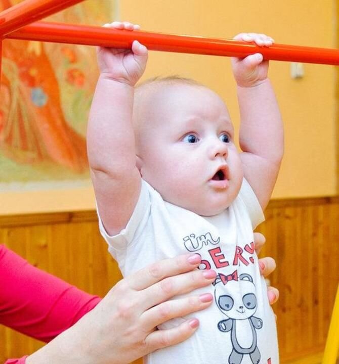 Развитие ребенка ссылки. Физическое воспитание до года. Развитие ребенка. Ребенок 1 года жизни. Физическое воспитание детей раннего возраста.