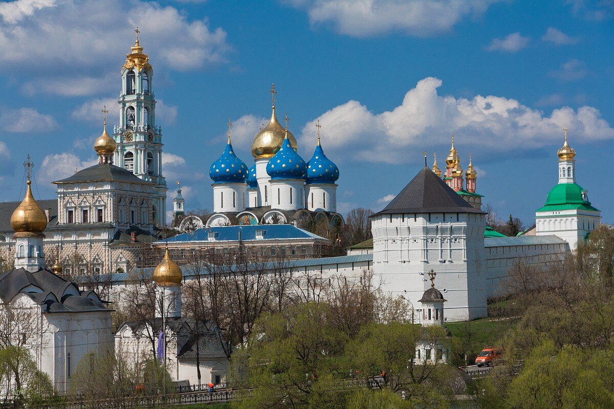 Монастырь это. Троице-Сергиева Лавра Сергиев Посад. Монастырь Свято Троицкая Сергиева Лавра. Сергиев Посад Сергиево Троицкая Лавра. Сергиев Посад Троца Сергия Лавра.