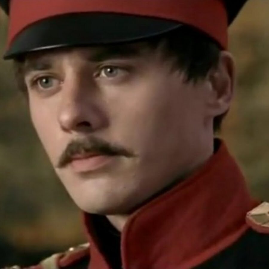 Игорь Петренко в роли Печорина (версия 2006 г.). Фото из открытых источников