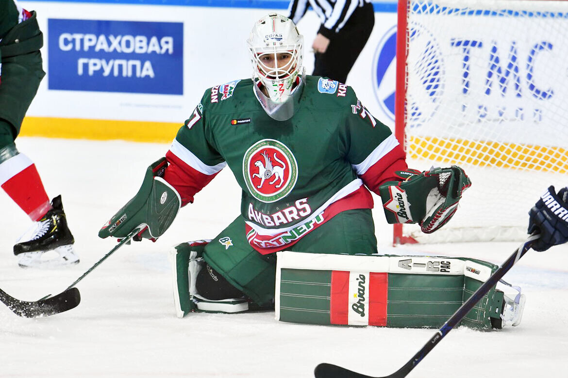 «Я все жду, когда Эмиль Гарипов снова громко о себе заявит, в полный рост»Фото: официальный сайт ХК «Ак Барс» ak-bars.ru
