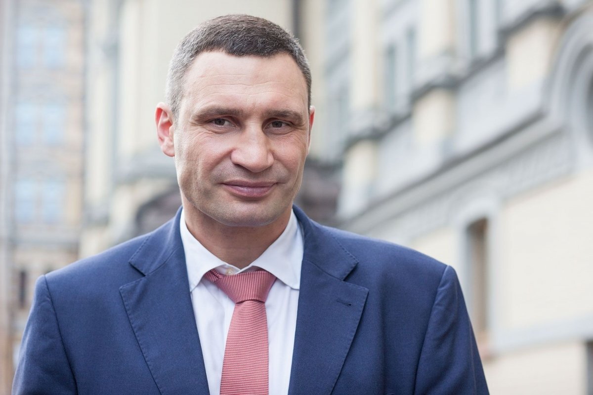 Вспомнили про паспорт.