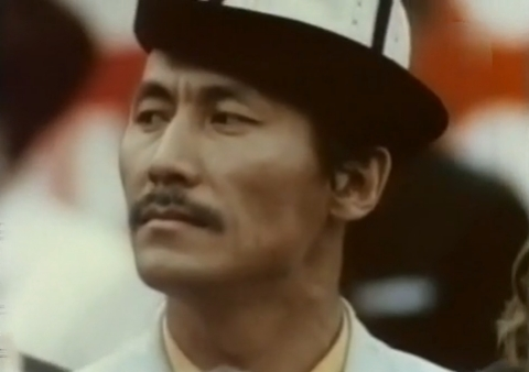 Кадр из фильма "Красное яблоко" взят для иллюстрации из Яндекс Картинки.  