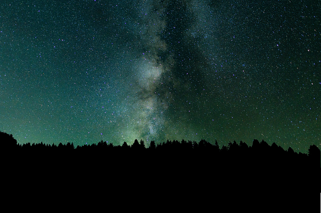 Осенью темнеет рано, а это значит, что для астрономических наблюдений даже в будни можно найти время :)