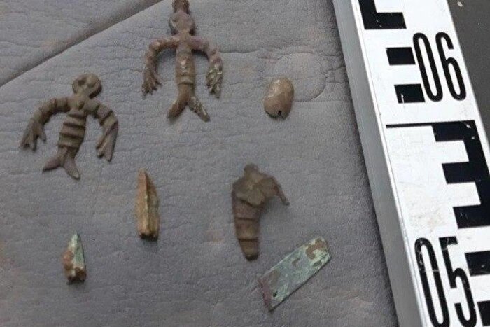 Артефакты времён железного века. Фото:telegram-канал «Znak Екатеринбург»