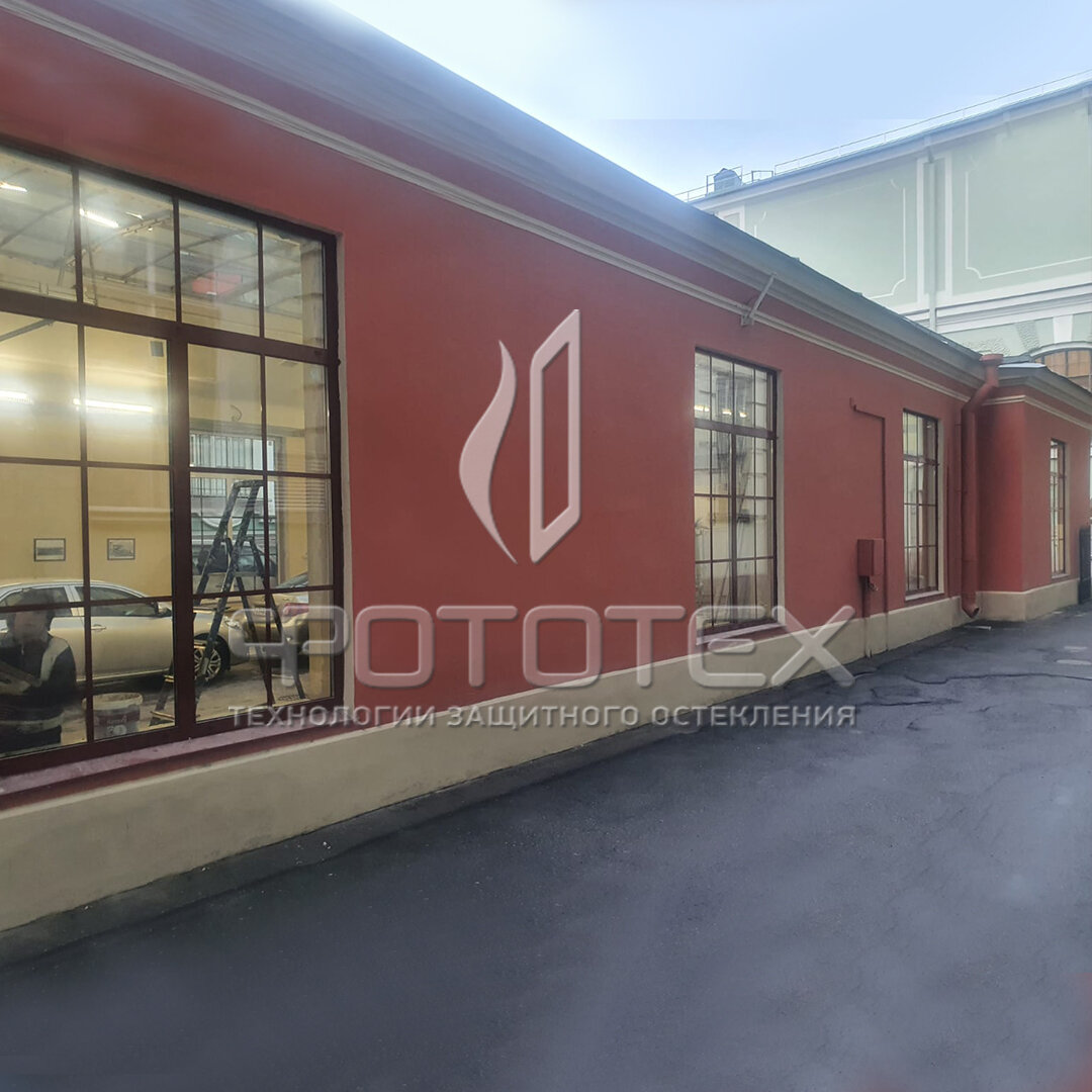 Здание Императорского гаража