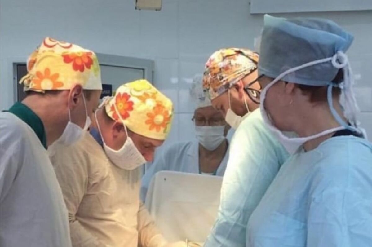    Пятигорские урологи прооперировали пенсионерку с крупной кистой почки