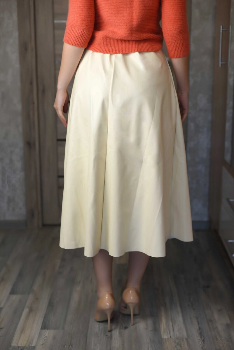 Женские кожаные юбки из искусственной кожи