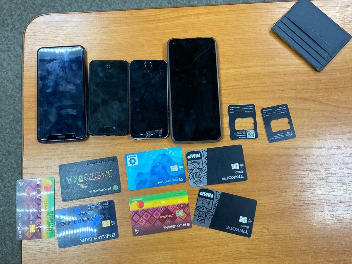    Оренбургские полицейские вместе с Магнитогорскими коллегами задержали курьеров-мошенников Елена Шкатова