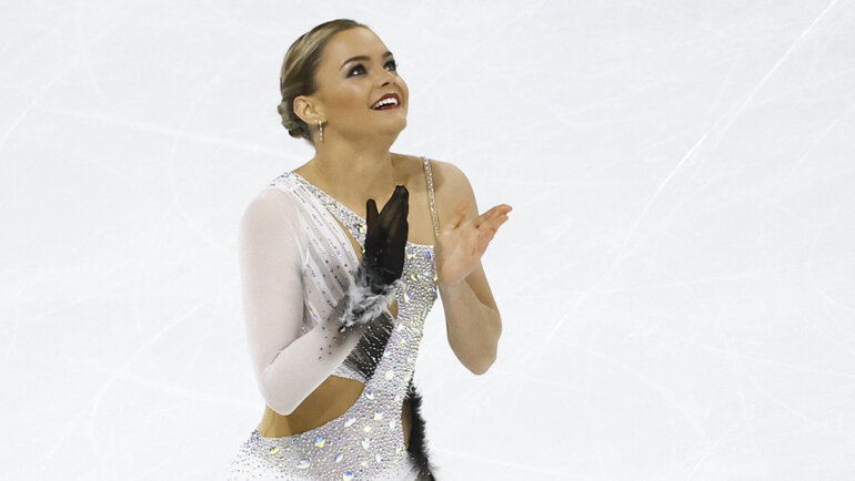    Луна Хендрикс.