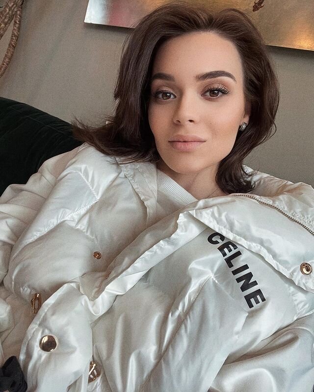    Аделина Сотникова