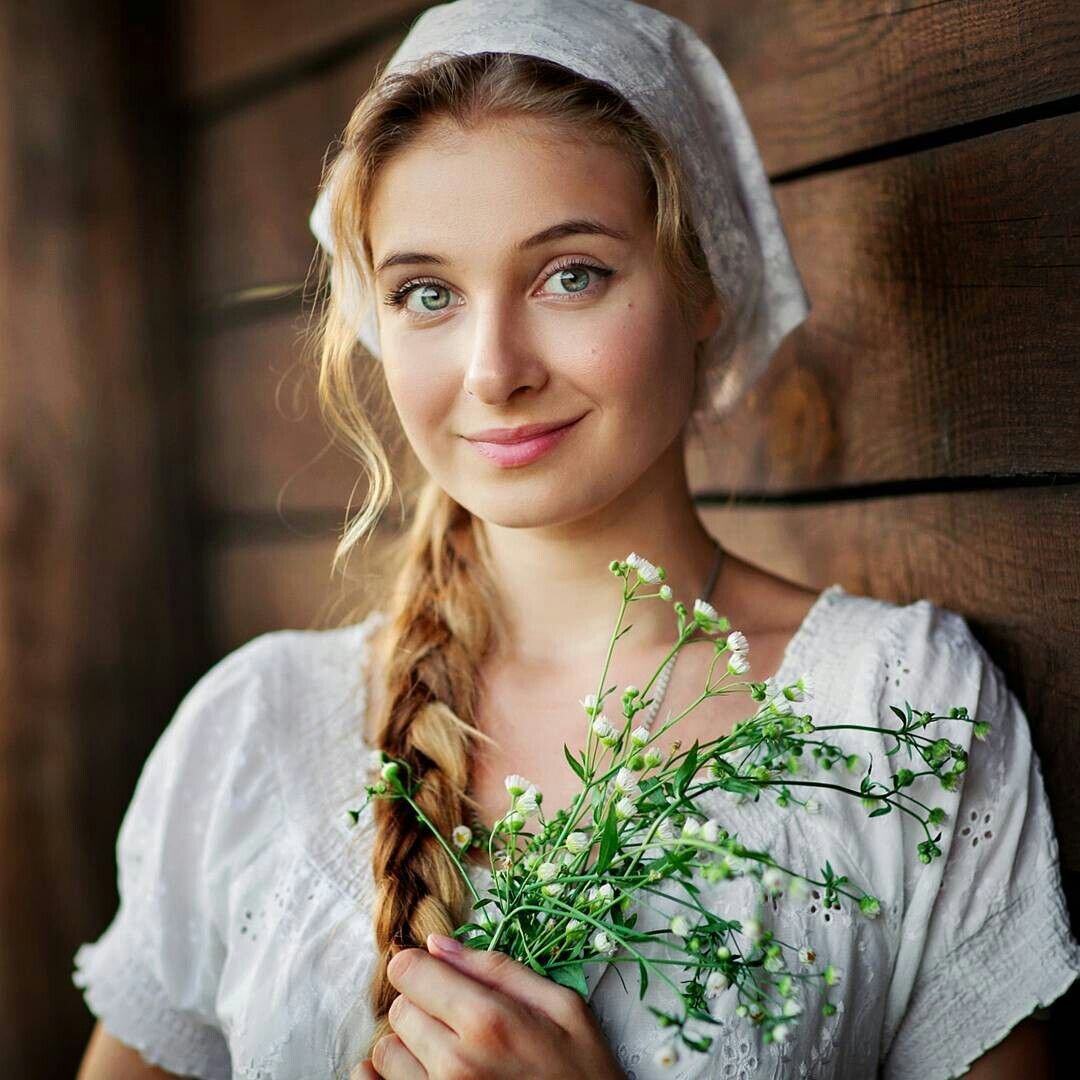 фото из интернета. Похожа на Дусю.