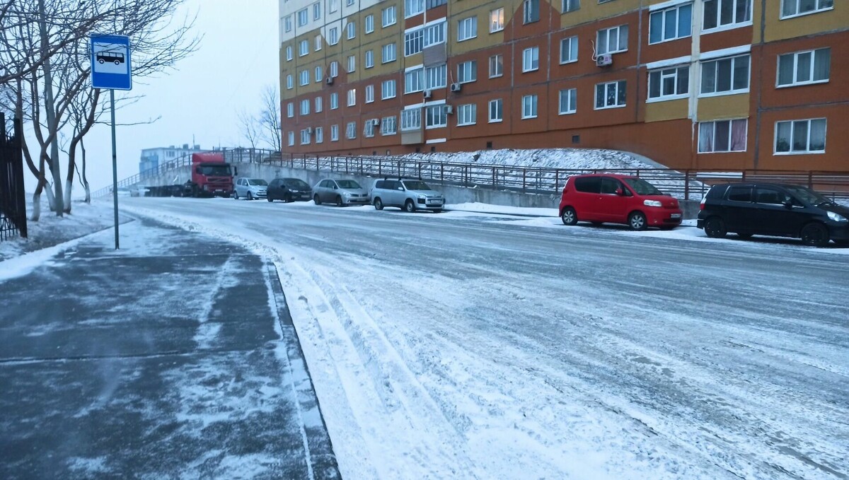     «Комплекс неблагоприятных явлений» ждёт Приморский край в последние понедельник и вторник осени 2022 года. Главный синоптик региона Борис Кубай дал ряд рекомендаций, которые по плечу далеко не каждому рядовому горожанину.