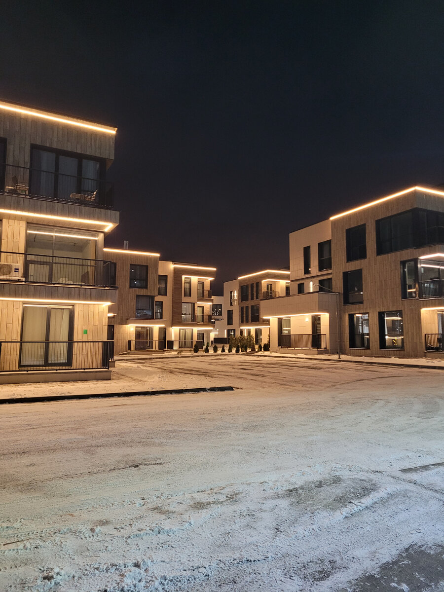 Зимний вечер в Спортивной деревне