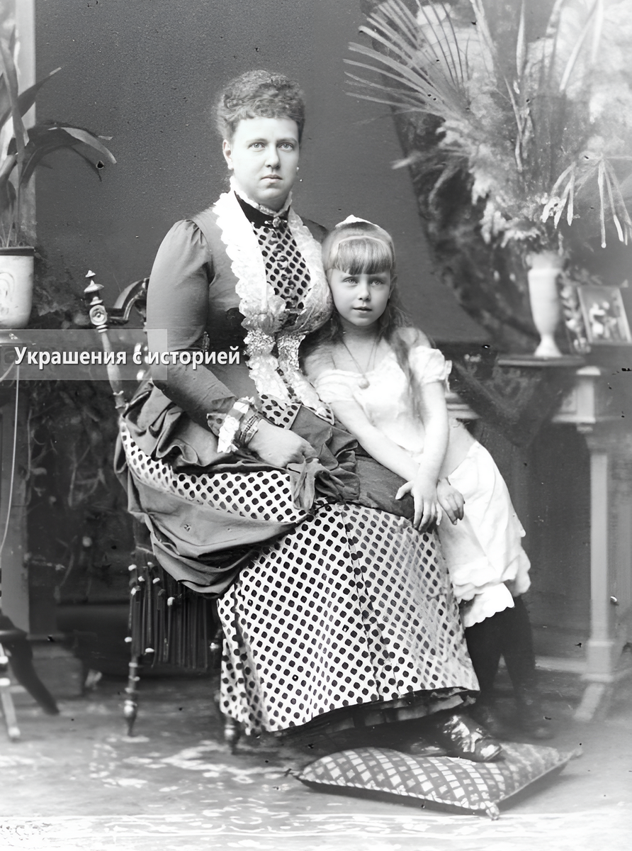 Принцесса Мария с матерью Марией Александровной