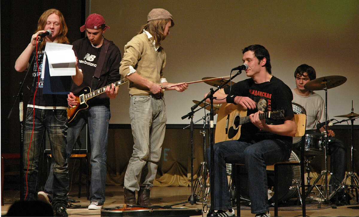 Константин Сапрыкин и группа "Штормовое предупреждение". Фестиваль "Дети Солнца" 2009.