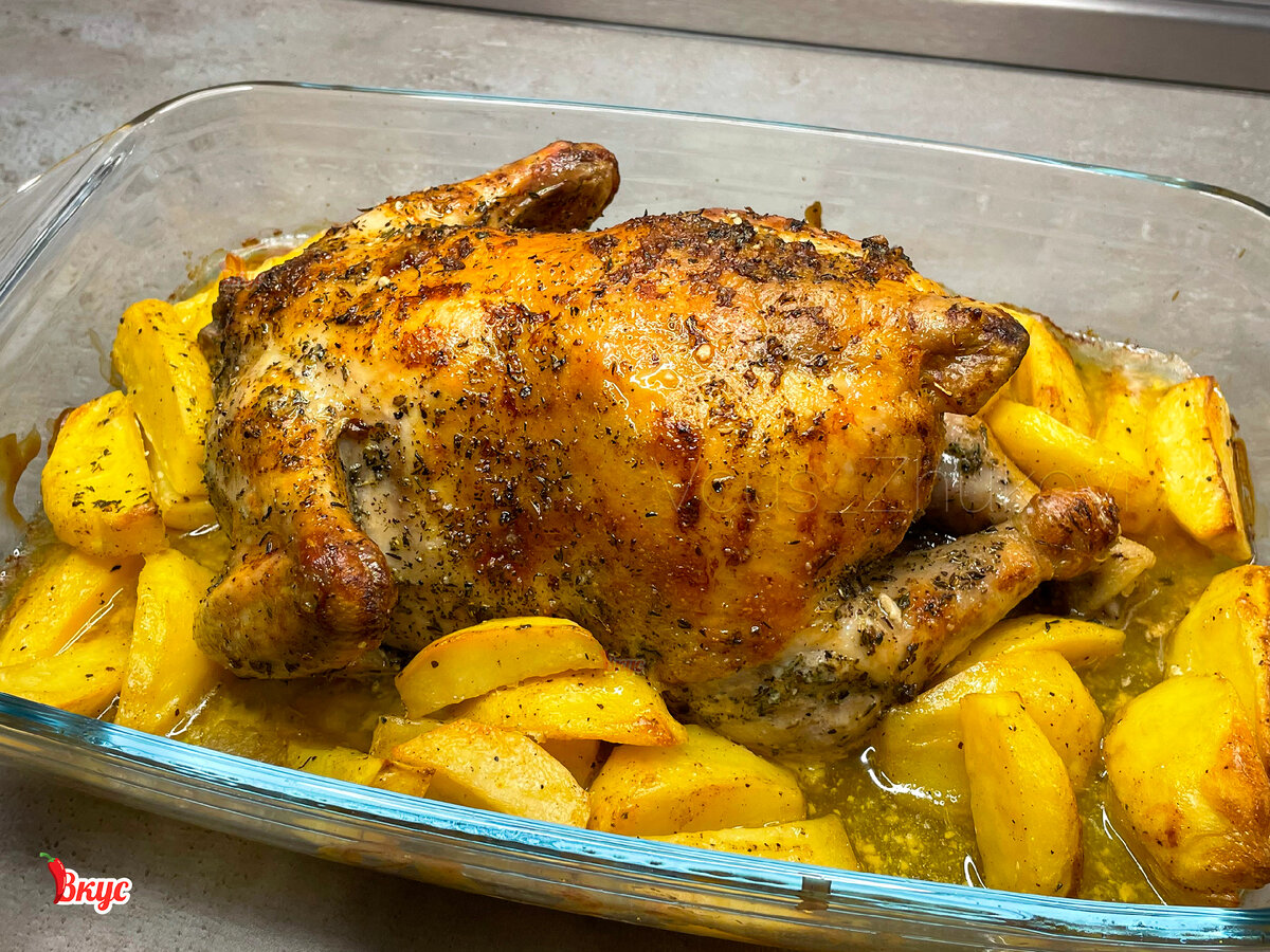 Вкусный рецепт курицы с хрустящей корочкой в духовке целиком