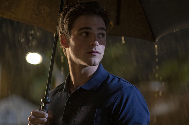 Актер, конечно,  очень симпатичный. 