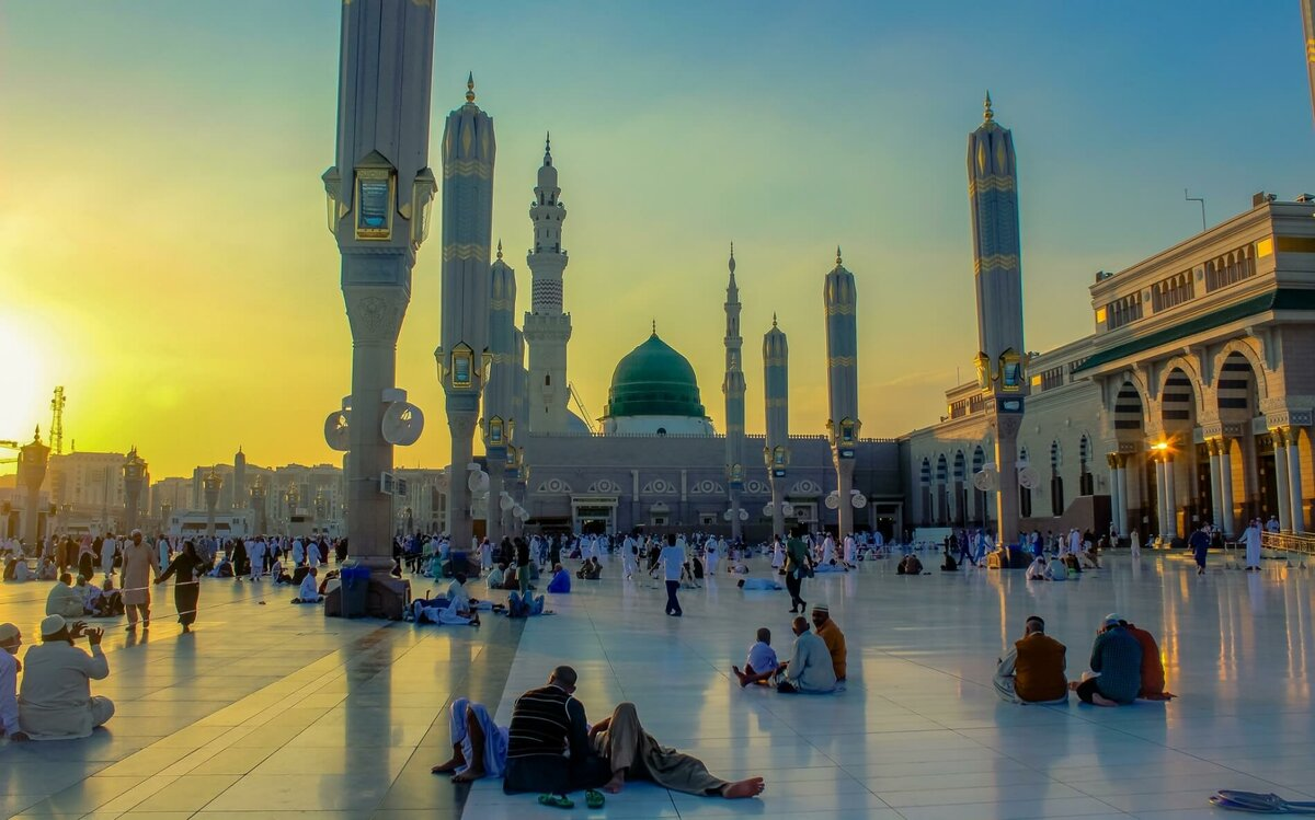 Мечеть АН Набави. Достопримечательности Медины Саудовская Аравия. Королевство Саудовская Аравия. Мечеть пророка (Масджид АН-Набави). Саудия сегодня