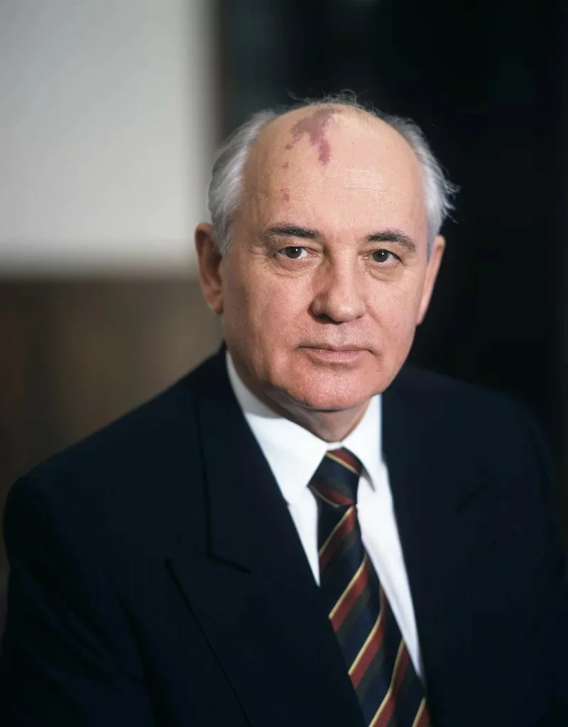 Умер Михаил Горбачёв. Особенности кармической матрицы единственного президента СССР