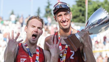 Миссия: выиграть все турниры за сезон. Стояновский и Лешуков сделали невероятное  📷
