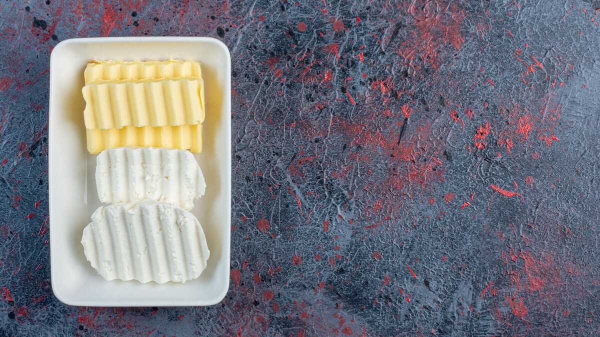     В рамках обязательной проверки качества продукции, поставляемой в социально значимые учреждения Еврейской автономной области, специалистами Россельхознадзора выявлено сливочное масло низкого качества.