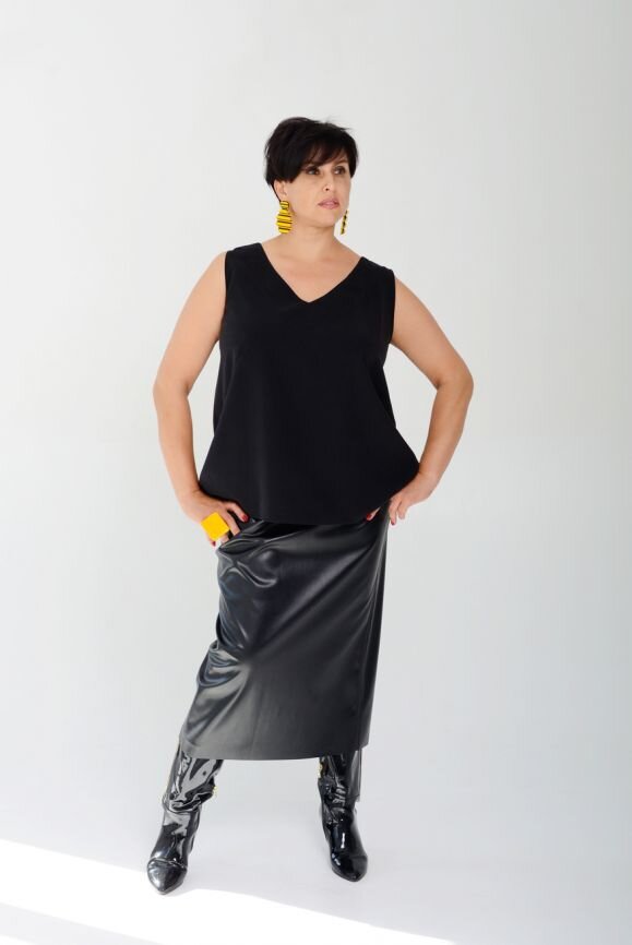 Юбка из экокожи в черном цвете - абсолютная база