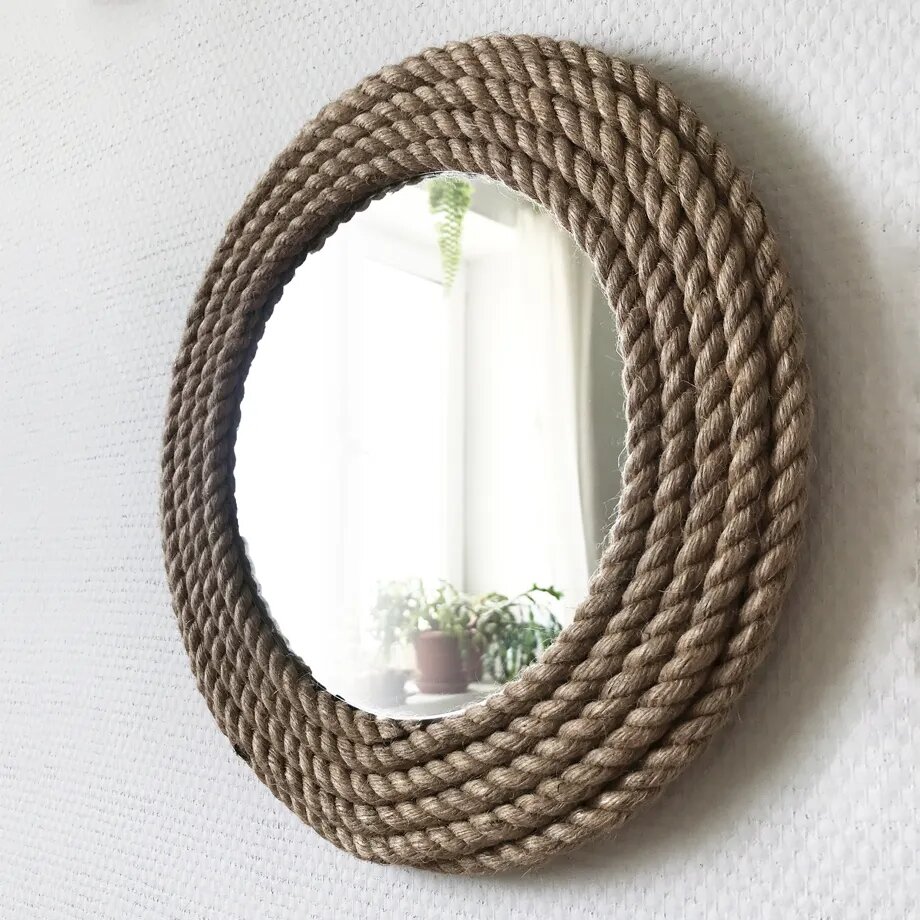 Фото взято из источника: https://lmbd.ru/handmade_mood/4-zerkalo-v-rame-iz-dzhytovoi-verevki/ 