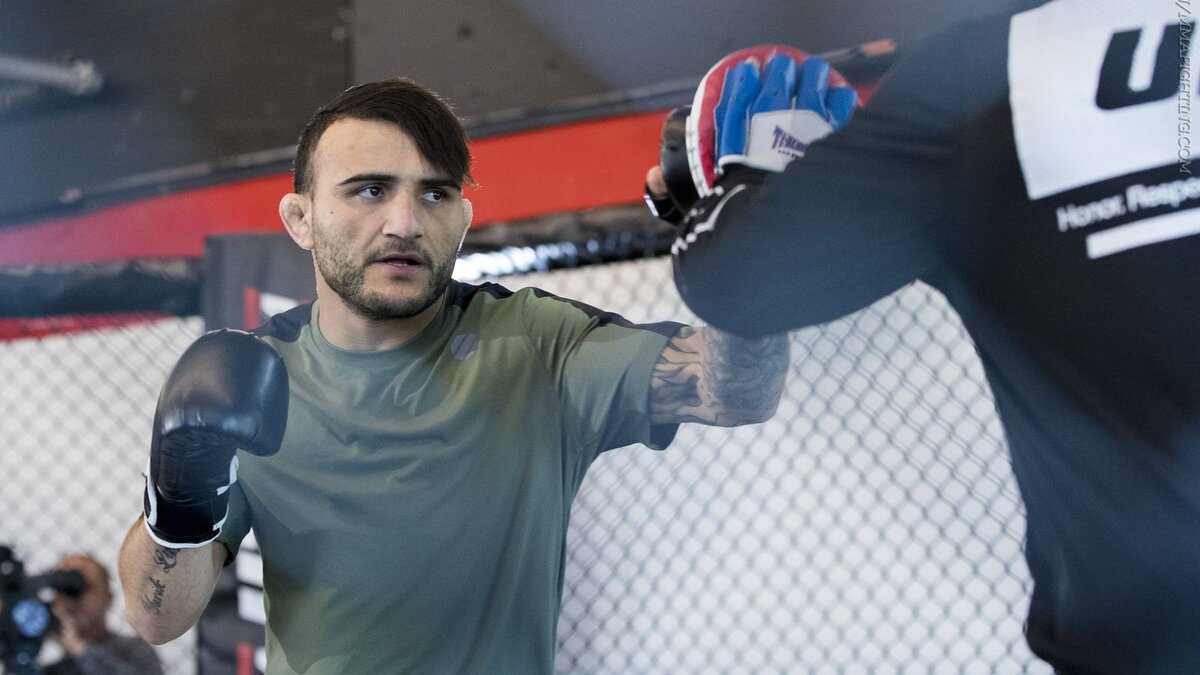 Хочешь попасть в Backstreet Boys, спроси меня как.