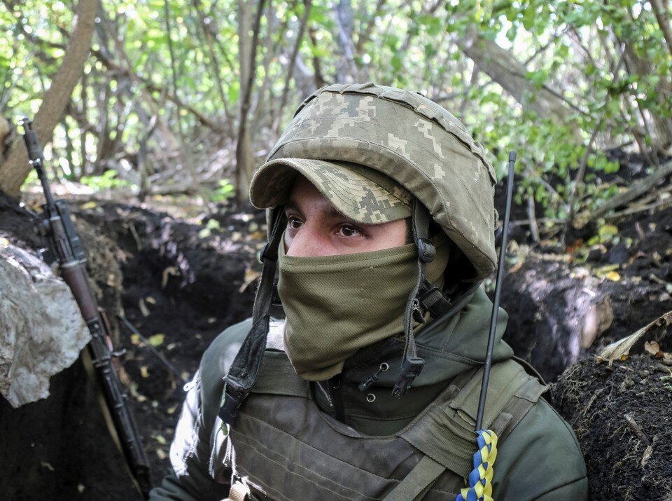     Киев, похоже, знает, что боеспособность его подразделений на юге не на высоте. Потому активно перебрасывает в Николаев наемников.  REUTERS