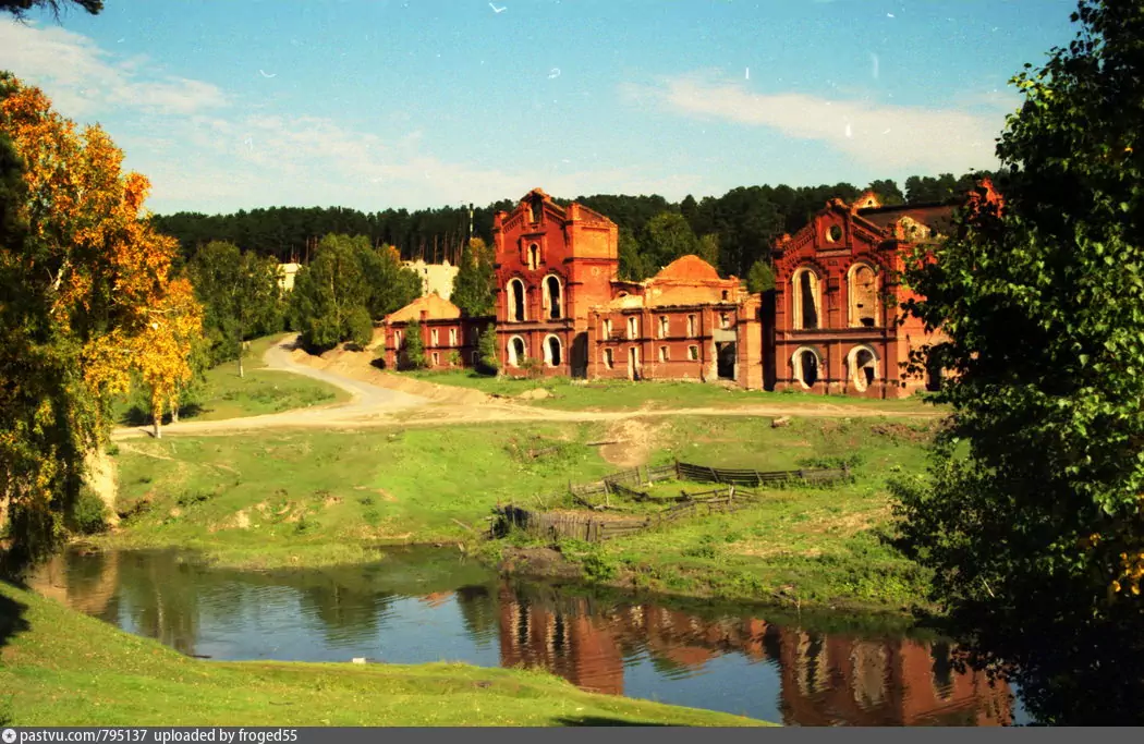 Доброго дня, дорогие товарищи и сограждане. Сегодня вас ждет новая подборка фотографий, сделанных в СССР, а так же мои воспоминания о тех далеких, но таких близких сердцу событиях.-6