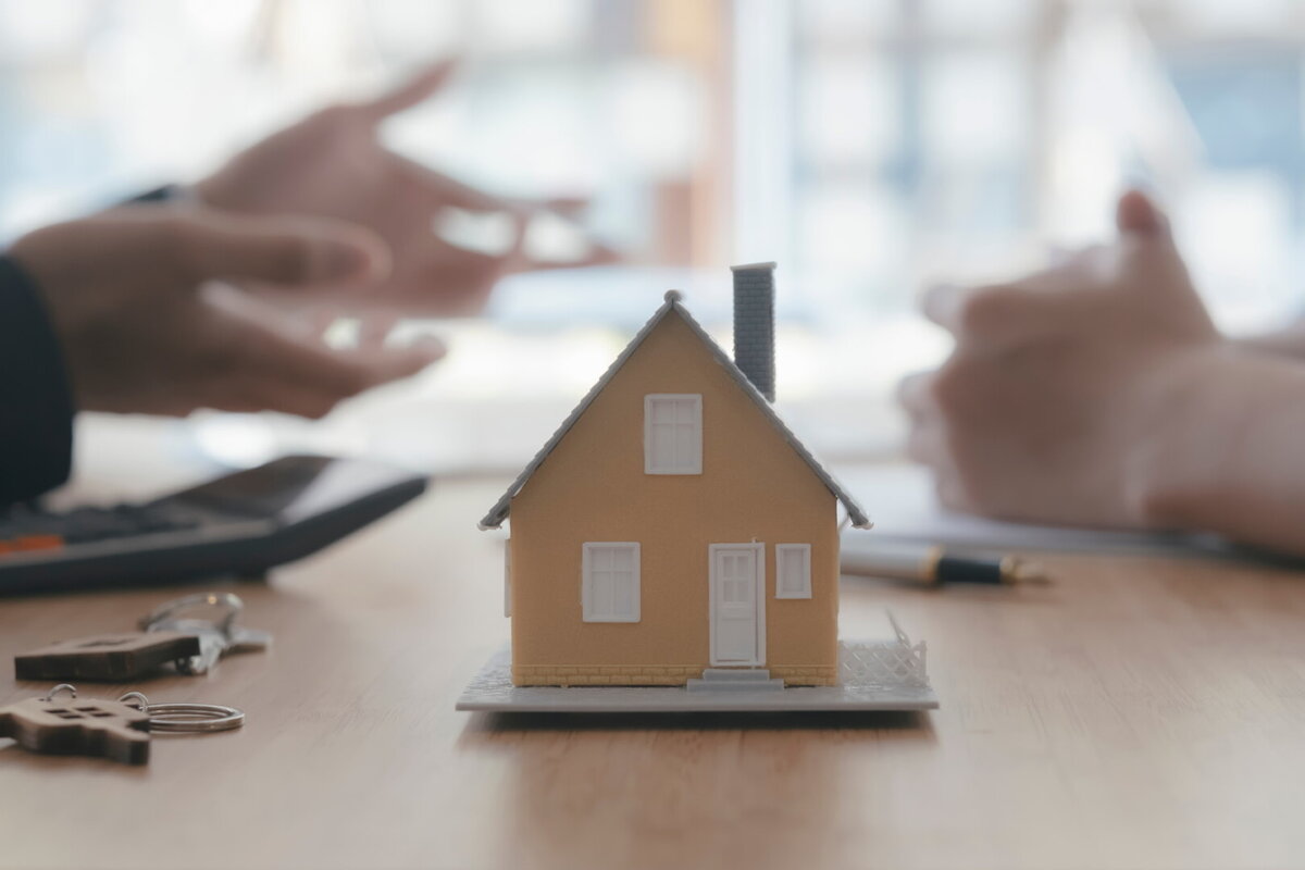 Купить квартиру в новостройки Москвы. Инвестиции в недвижимость. Задолженность по ипотеке: что делать, чтобы избежать выселения? Часть 1. Услуги экспертов “ЧестнокофЪ” бесплатно. Тел: +7 (999) 555-28-82