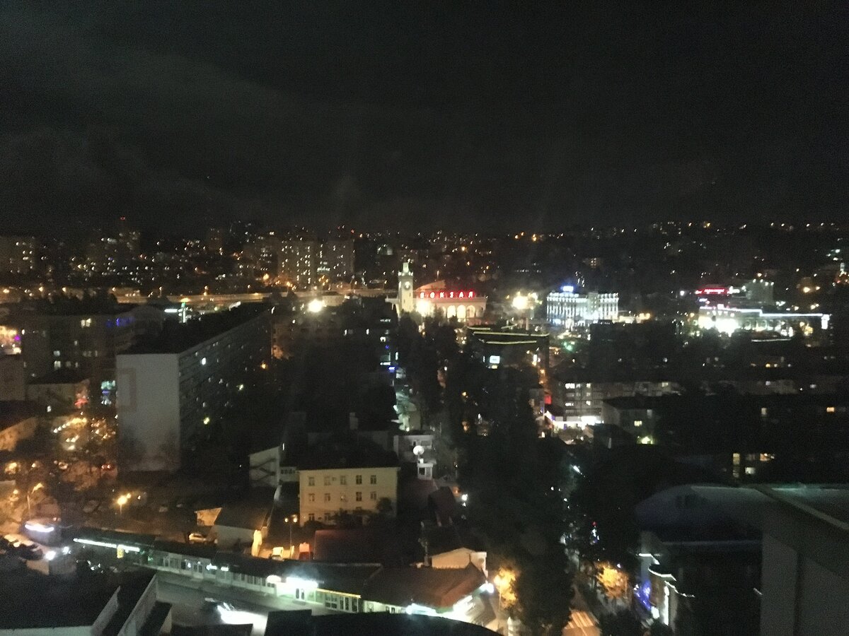 Мой день - это ночь.