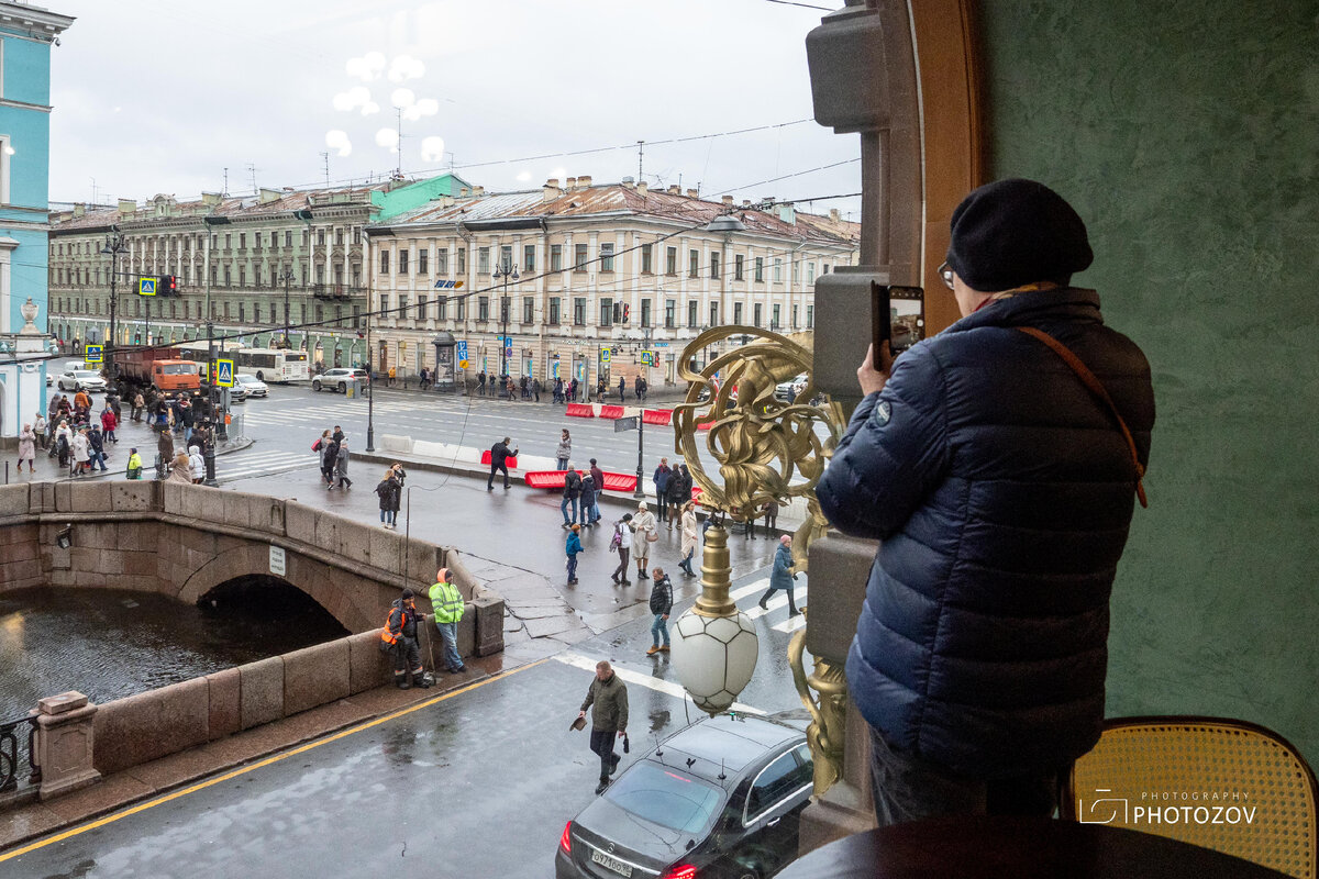 Легендарный Дом книги в Петербурге открылся после реконструкции |  Фоторепортер | Дзен