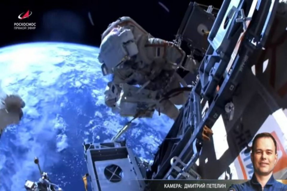    Выпускник ЮУрГУ Дмитрий Петелин провел 6,5 часов в открытом космосе