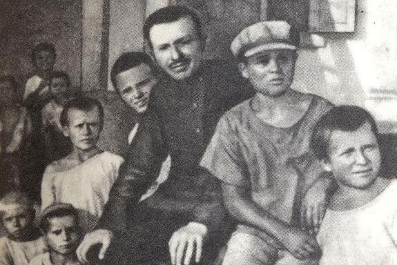    Антон Макаренко
