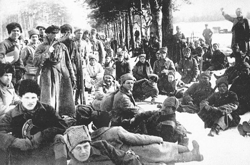 Красногвардейцы в Минске. 1920 г.