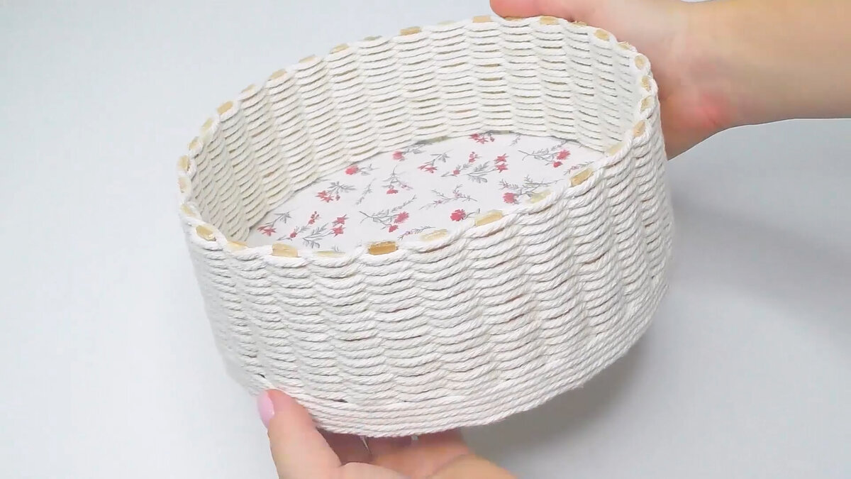 Люблю хранить домашние вещи в красивых корзинках. Накупила в Фикс ...