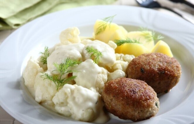 Чтобы котлеты были сочные, высокие и пышные, на второй день вкусные - не нужно особых ингредиентов, "добавок" к рецепту котлет: не нужно сухарей, сметаны, сливок, не нужно картошки, капусты, якобы...-5
