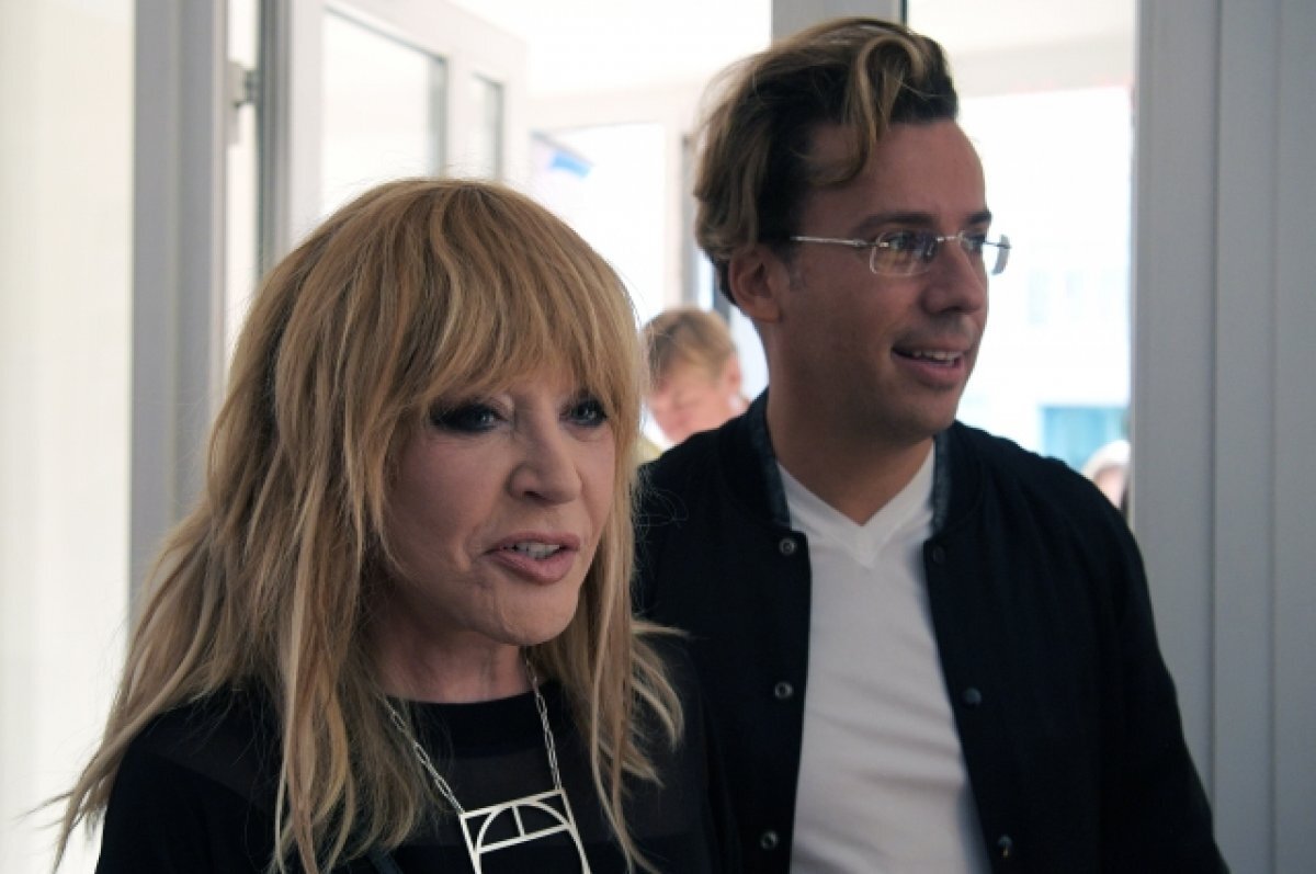    Юрист объяснил, в каком случае Галкина и Пугачеву лишат гражданства Израиля